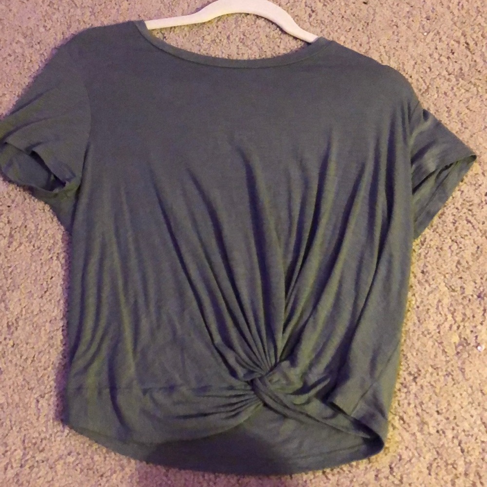 Aerie Medium army green tie front shirt